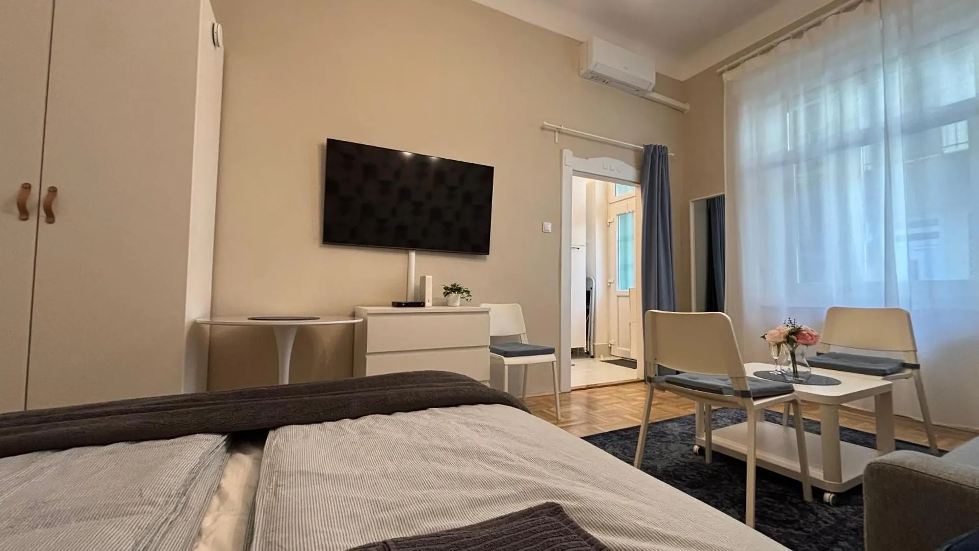 Csengery Apartment Budapest